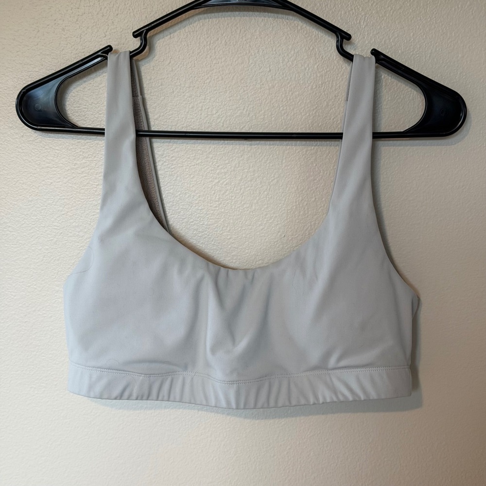 Vuori Sports Bra Medium Cream Beige